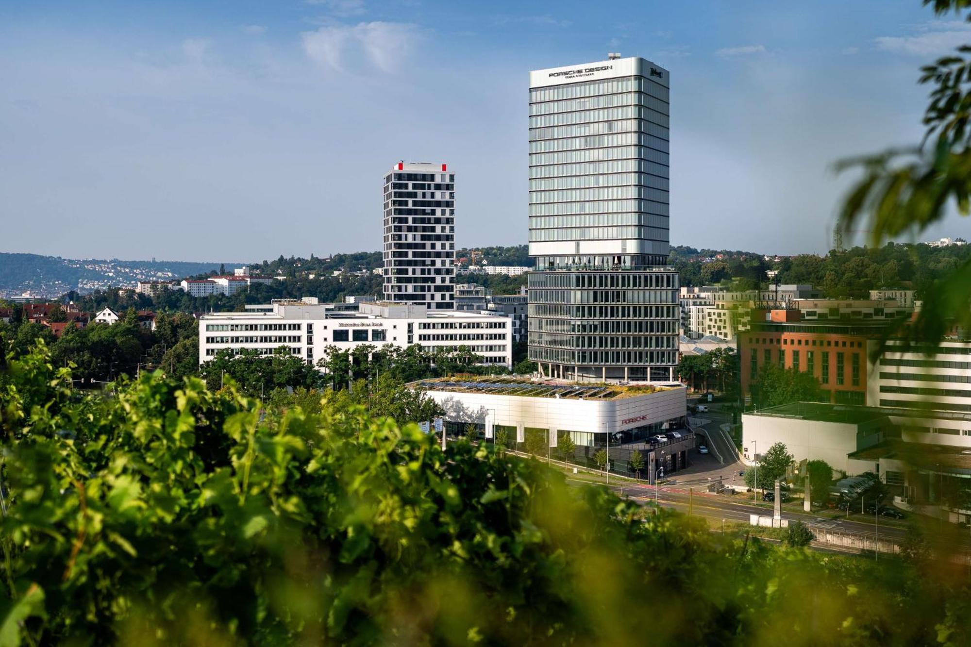 Radisson Blu Hotel At Porsche Design Tower Stuttgart Exterior photo