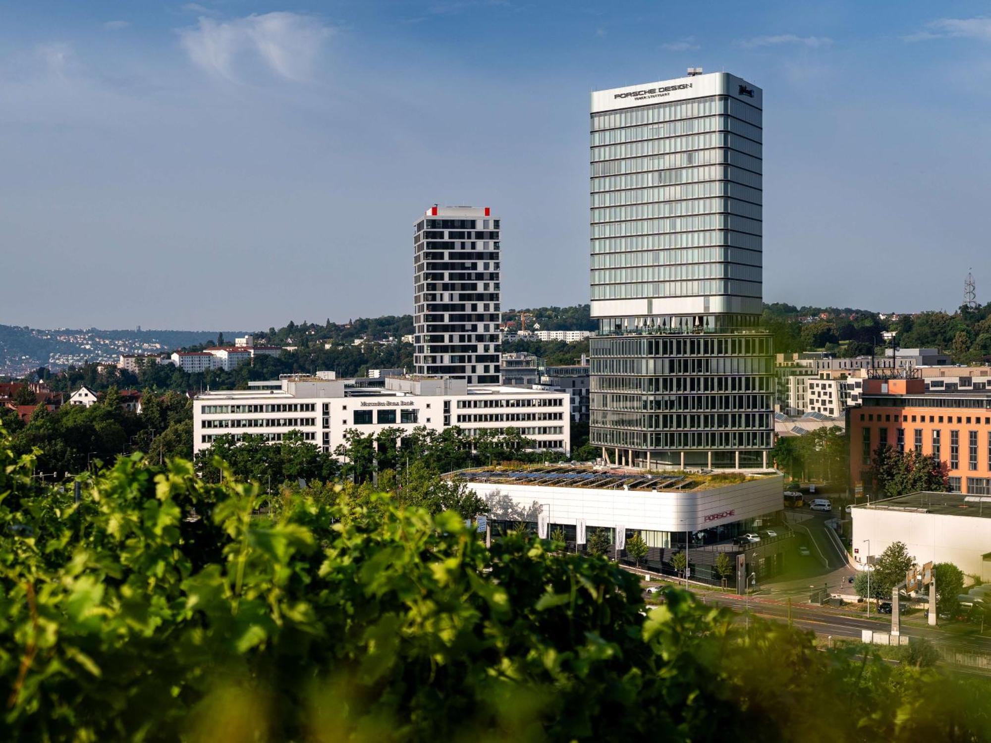 Radisson Blu Hotel At Porsche Design Tower Stuttgart Exterior photo