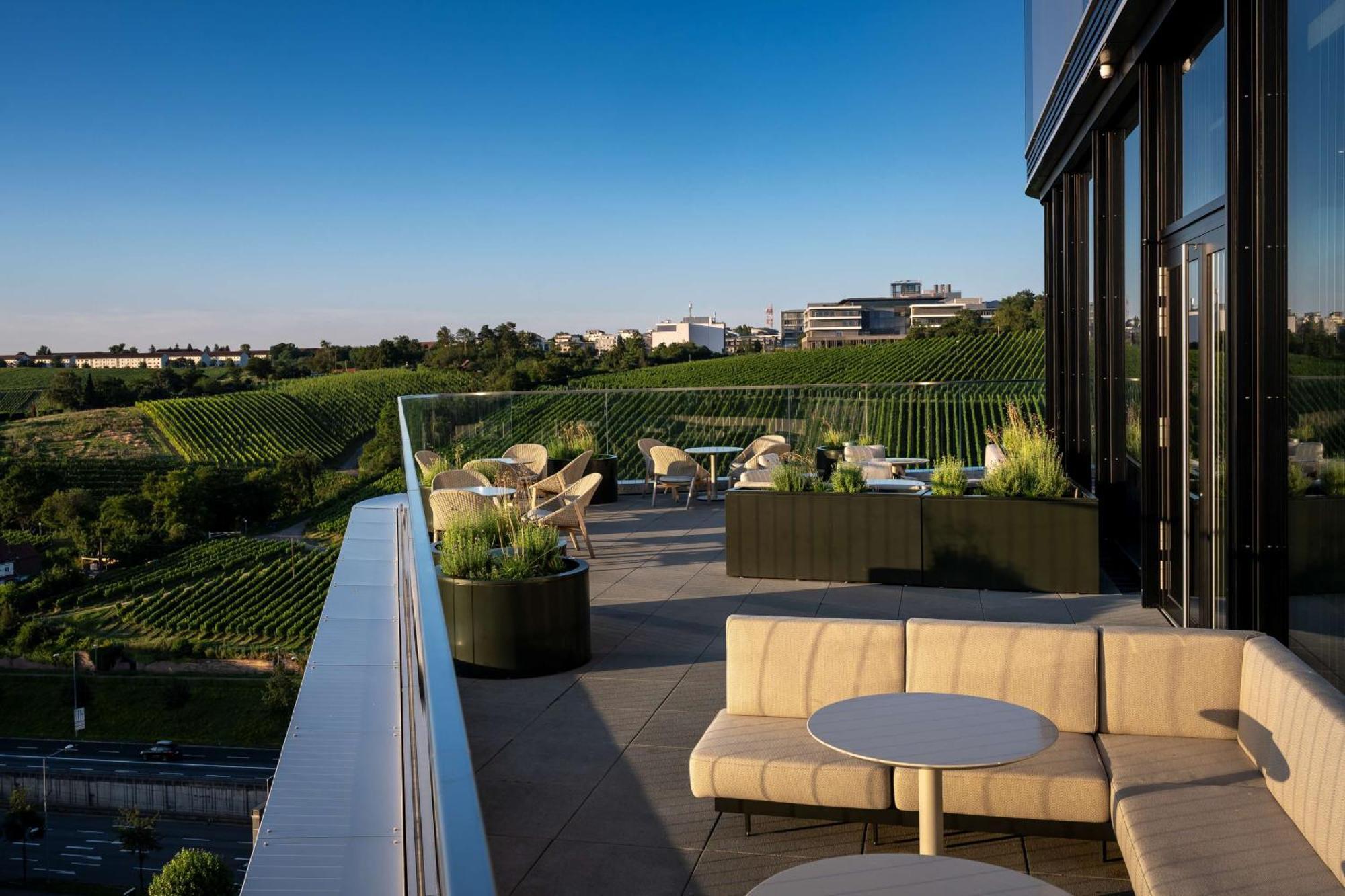 Radisson Blu Hotel At Porsche Design Tower Stuttgart Exterior photo